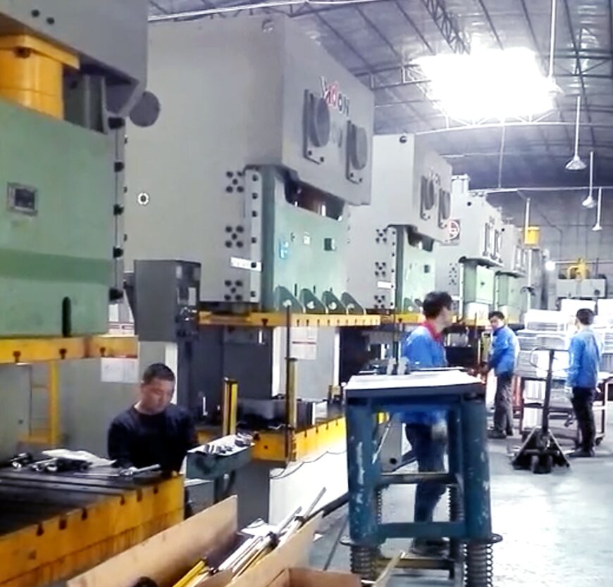 2-in-1 decoiler–straightener and NC servo feeder integrated with press line